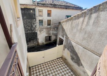 Foto 19 - Stabile - Palazzo Via Etnea
 
79, Milo - foto 19