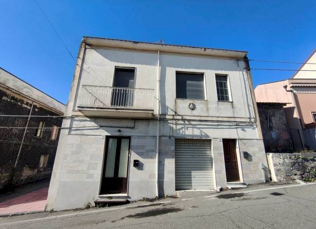 Foto 1 - Appartamento Via Etnea
 
79, Milo - foto 1