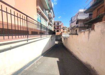 Foto 14 - Commercial Premises Via Kennedy
30, Sant'Agata Li Battiati - photo 14