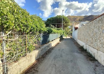 Foto 2 - Independent house contrada guarnacci faro superiore 31
 
31, Messina - photo 2