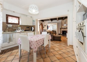 Foto 20 - Independent house via garibaldi
 
331, Viagrande - photo 20