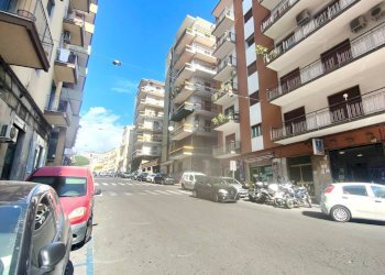 Foto 3 - Office Via Ingegnere
 
35, Catania - photo 3