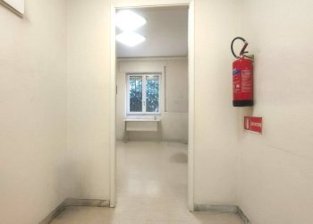 Foto 24 - Office Via Ingegnere
 
35, Catania - photo 24