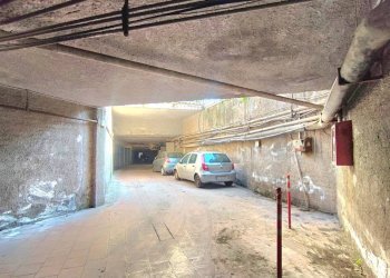 Foto 10 - Box via Leopardi
 
1, Sant'Agata Li Battiati - foto 10