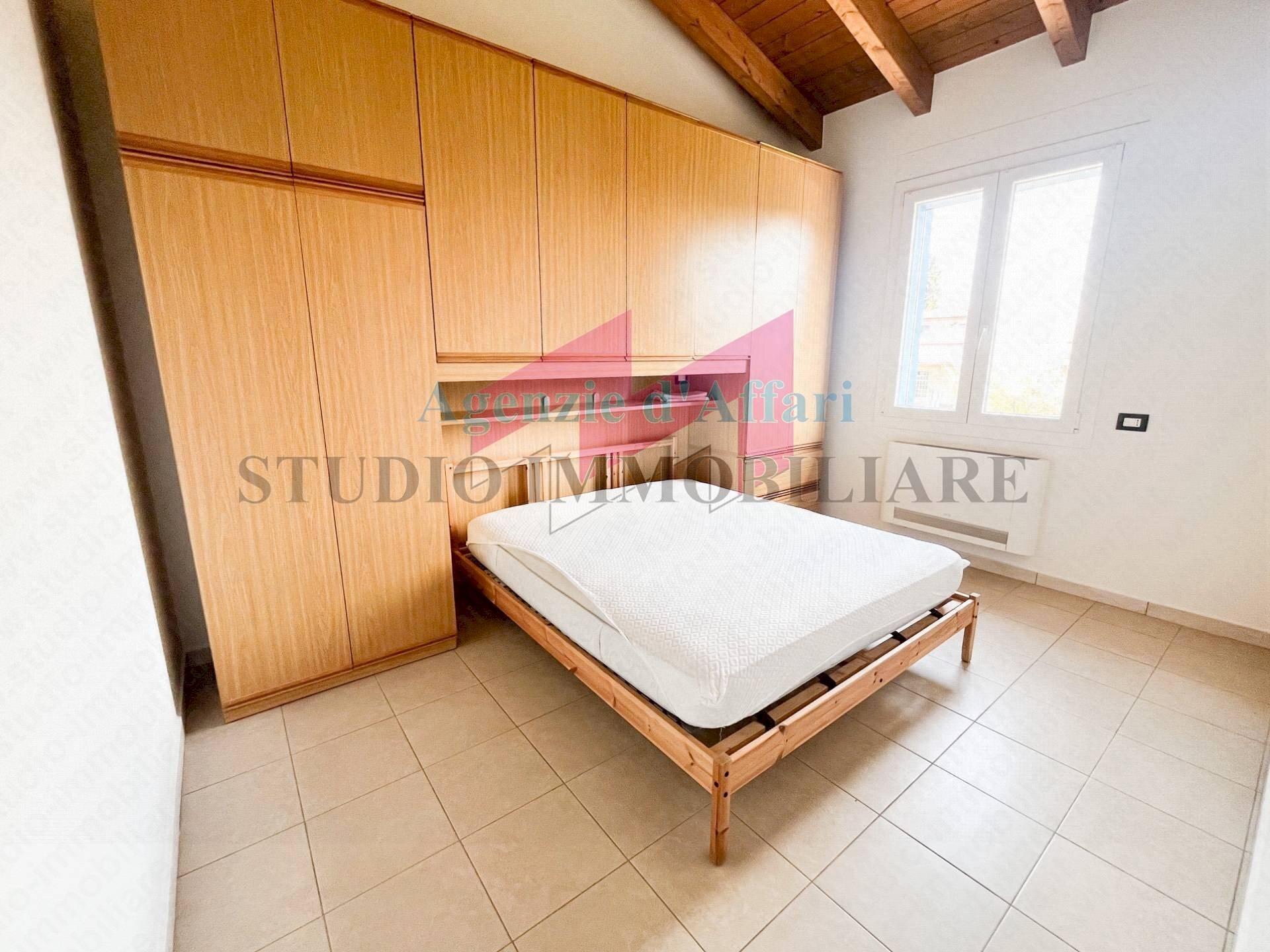 Foto 3 - Trilocale Via Cervi
 
1, Castelmassa - foto 3