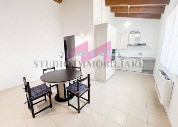 Foto 1 - Trilocale Via Cervi
 
1, Castelmassa - foto 1