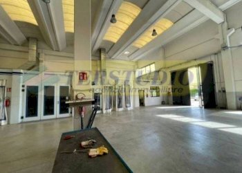 Foto 2 - Capannone Via VIII Marzo
 
snc, Lazzate - foto 2