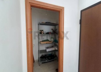 Dispensa di stoccaggio - Four-room apartment Via Ezio Vanoni
 
40, Triggiano - photo 24