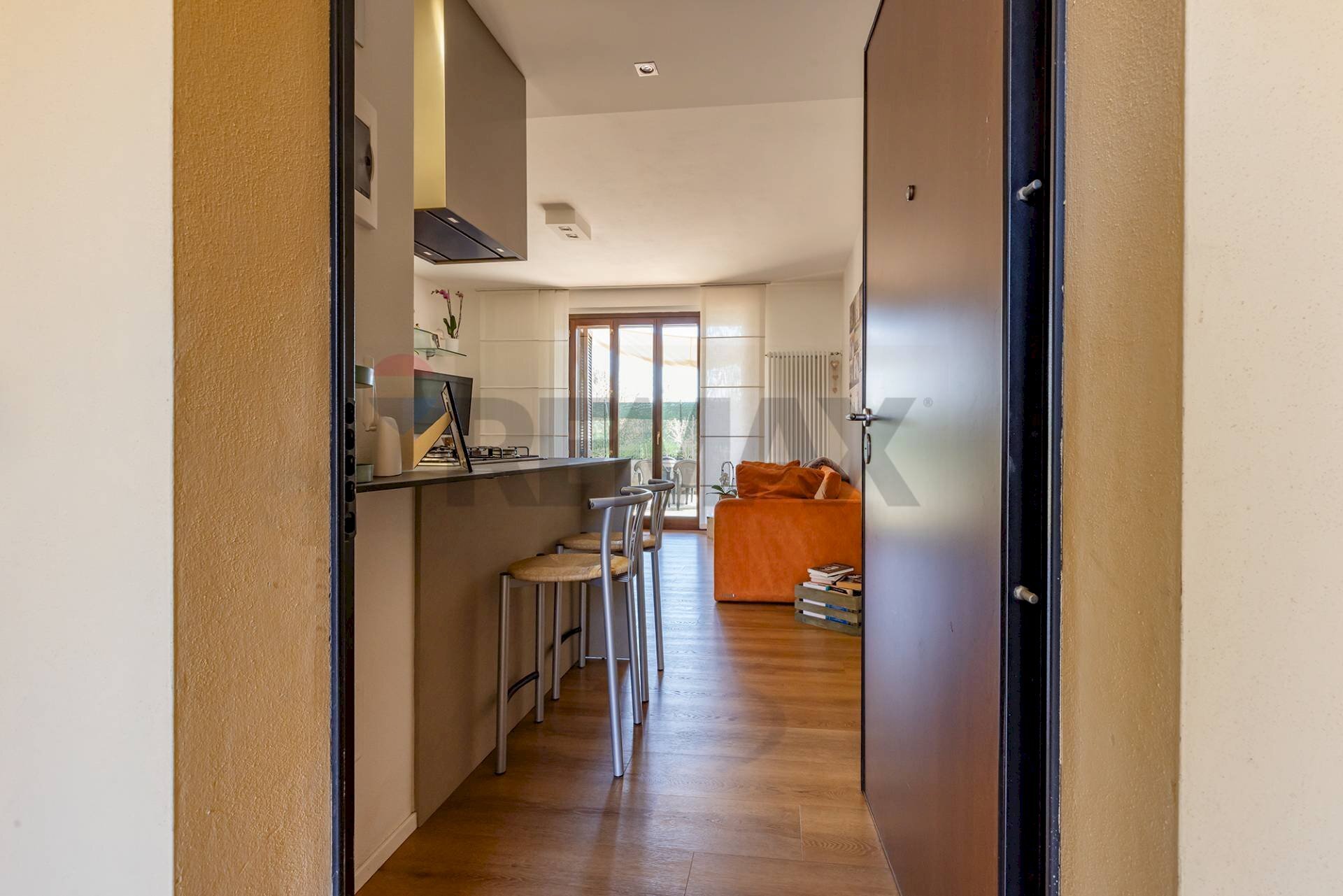 Hall / corridoio - Two-room apartment Via Rossotti
 
11, Taino - photo 3