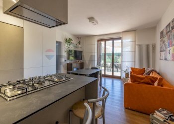 Sala da pranzo - Two-room apartment Via Rossotti
 
11, Taino - photo 9