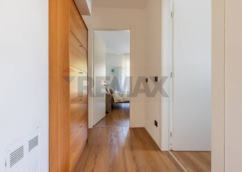 Hall / corridoio - Two-room apartment Via Rossotti
 
11, Taino - photo 12