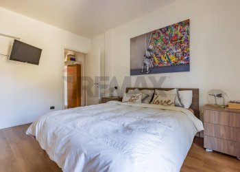Camera / camera da letto - Two-room apartment Via Rossotti
 
11, Taino - photo 15