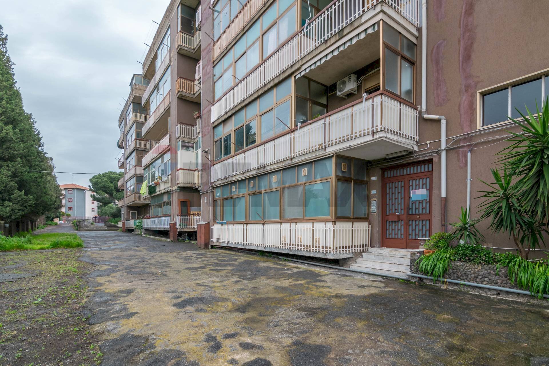 Edificio all\'aperto - Box Via Badia
 
3, Catania - foto 1