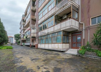 Edificio all\'aperto - Box Via Badia
 
3, Catania - foto 1