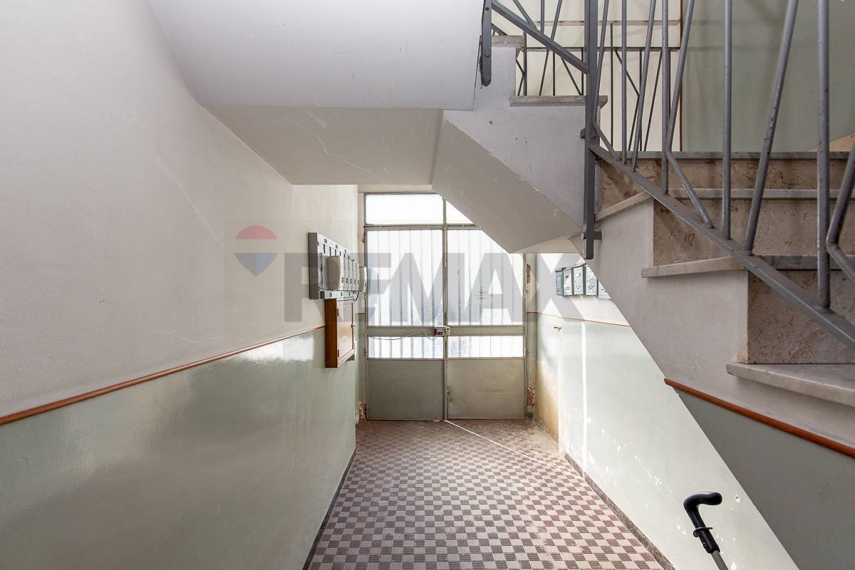 Scale - Trilocale Via Giovanna Condorelli
28, Catania - foto 2