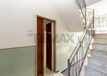 Scale - Trilocale Via Giovanna Condorelli
 
28, Catania - foto 4