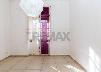 Stanza vuota - Trilocale Via Giovanna Condorelli
 
28, Catania - foto 14