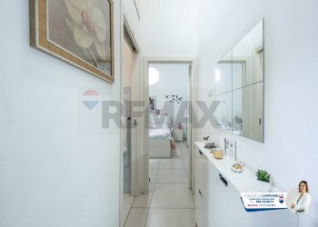 Hall / corridoio - Trilocale Via Giovanna Condorelli
 
28, Catania - foto 18