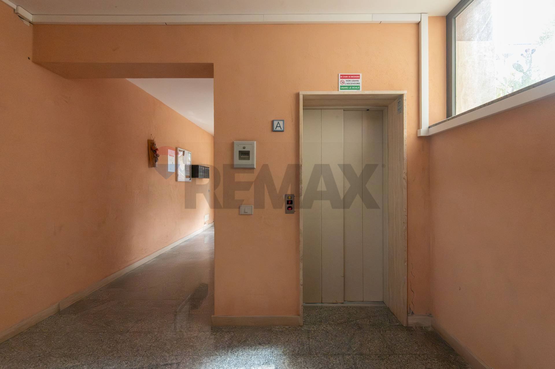 Hall / corridoio - Appartamento Via Giuseppe Pitrè
 
4, Caltagirone - foto 2