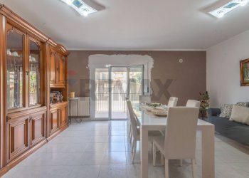 Sala da pranzo - Appartamento Via Giuseppe Pitrè
 
4, Caltagirone - foto 15