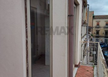 Balcone - Bilocale Via Strano
 
24, Paterno - foto 2