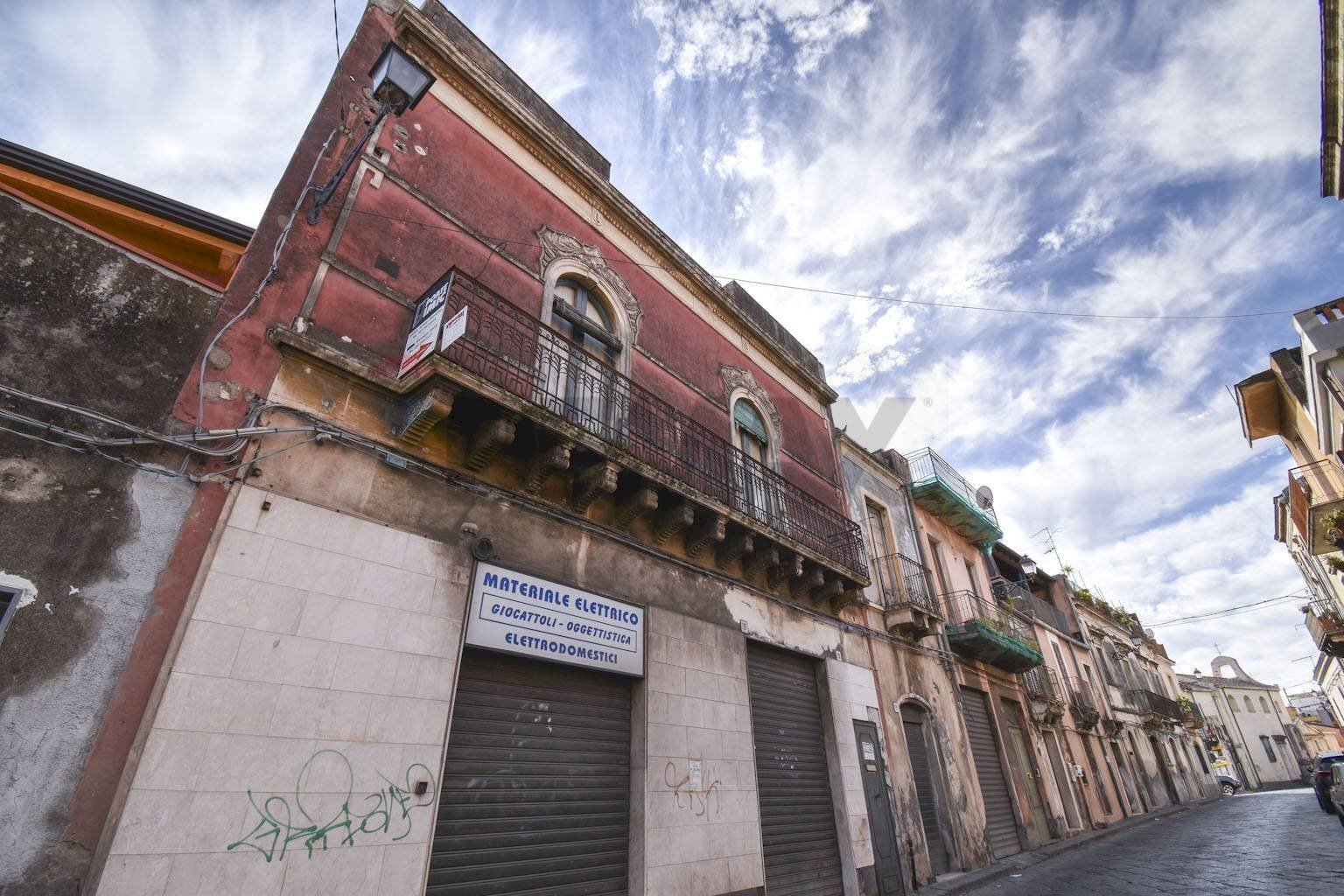 Edificio all\'aperto - Casa semi indipendente Via Dafnica
 
287, Acireale - foto 1