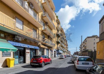 Edificio all\'aperto - Appartamento Via Antonello Da Messina
 
3, Catania - foto 1