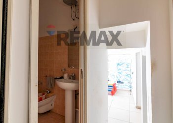 Bagno - Casa indipendente Via Cona
 
12, Caltagirone - foto 7