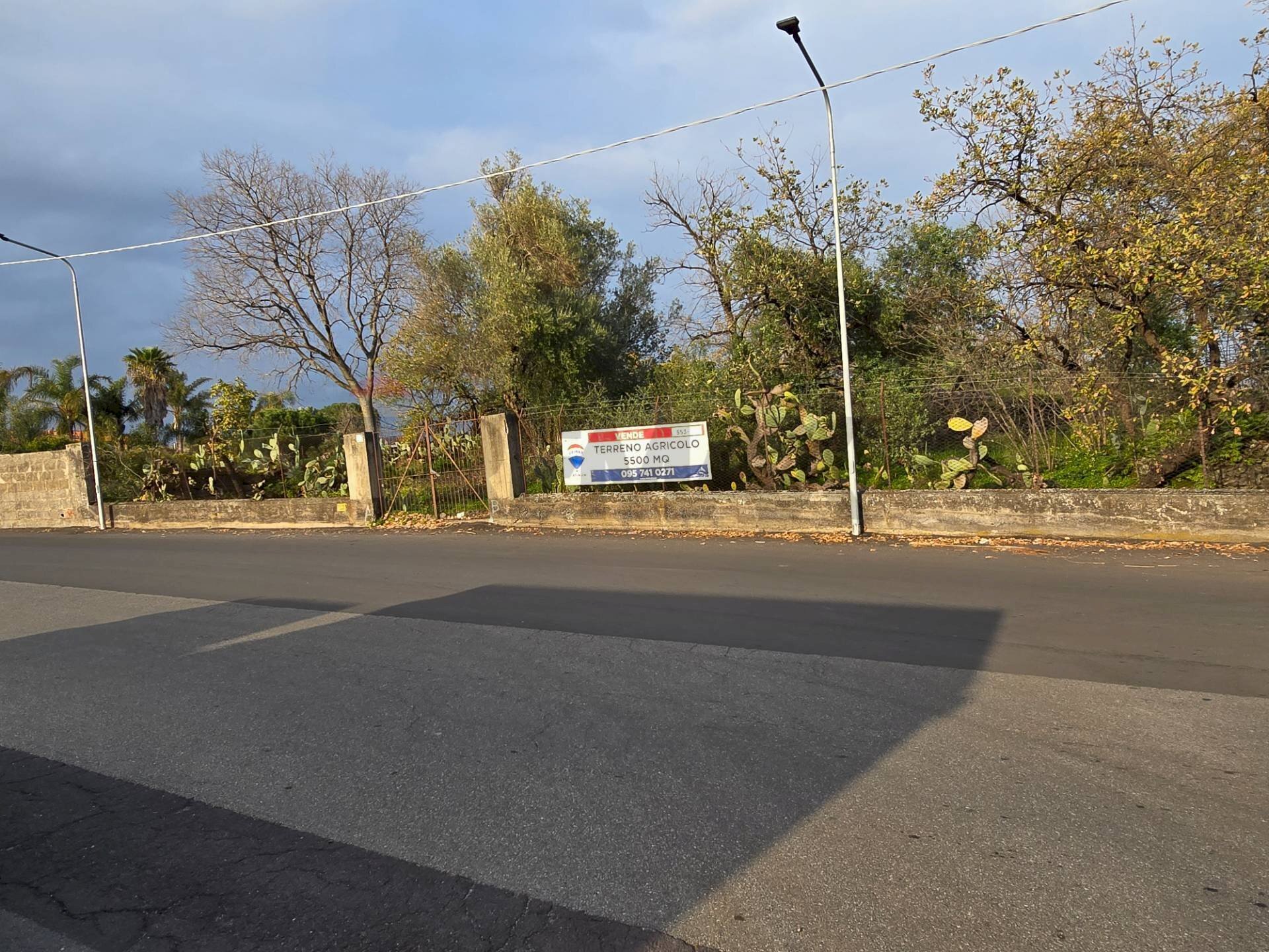 Edificio all\'aperto - Terreno agricolo Via Lanza
 
snc, Aci Sant'Antonio - foto 3