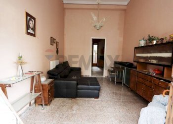 Soggiorno - Casa indipendente Via Cesare Battisti
 
33, Calatabiano - foto 1