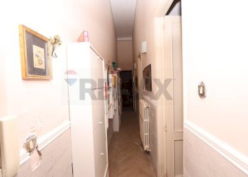 Hall / corridoio - Casa indipendente Via Cesare Battisti
 
33, Calatabiano - foto 6