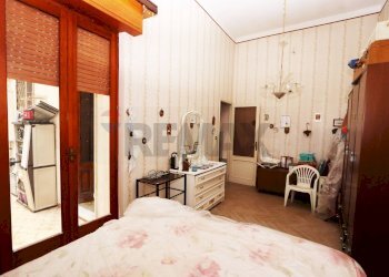 Camera / camera da letto - Casa indipendente Via Cesare Battisti
 
33, Calatabiano - foto 16