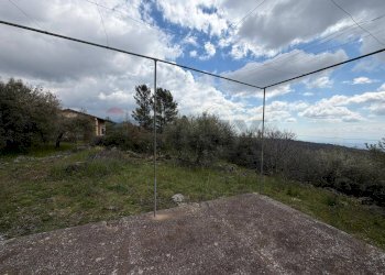 Vista delle montagne - Terreno agricolo Strada Iazzo Vecchio
 
snc, Santa Maria di Licodia - foto 10