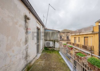 Terrazza - Apartment Vittorio Emanuele III
 
32, Francofonte - photo 10