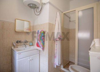 Bagno - Apartment Vittorio Emanuele III
 
32, Francofonte - photo 11