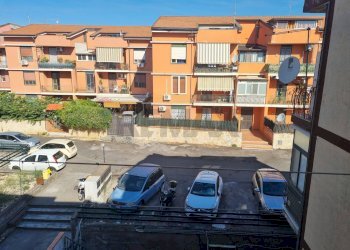 Edificio all\'aperto - Trilocale Via Pulei
 
39, Mascalucia - foto 3