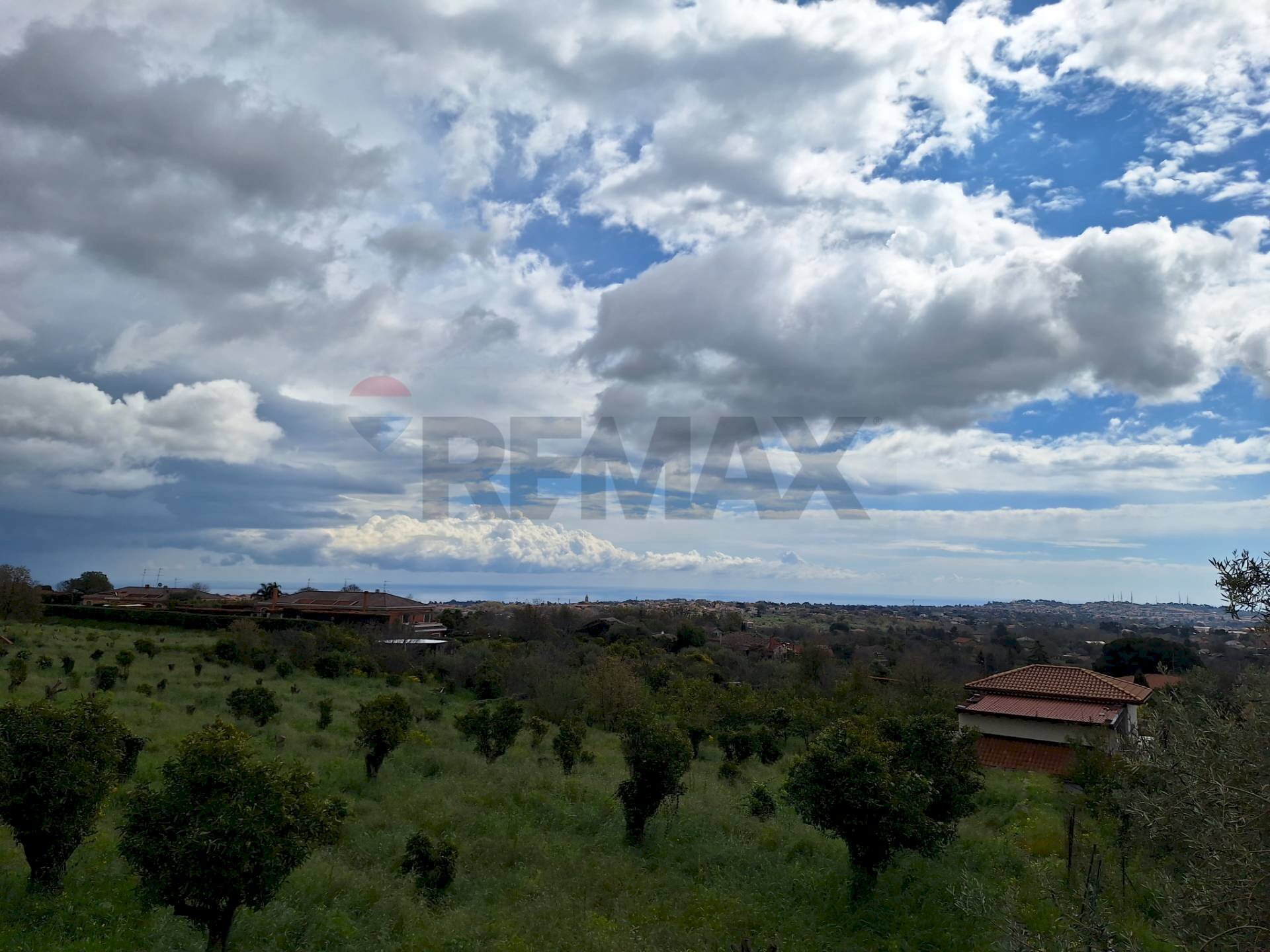 Vista delle montagne - Terreno agricolo Via Nino Bixio
 
37/E, Trecastagni - foto 2