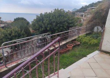 Balcone - Appartamento Contrada Sillemi
 
6, Letojanni - foto 2