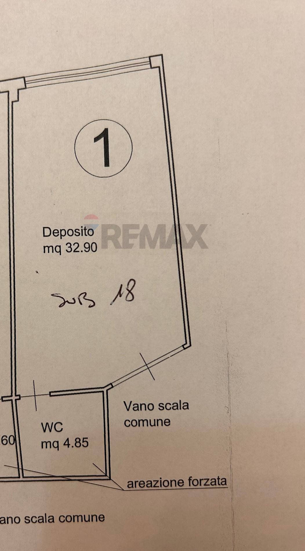 Pianta 2D - Commercial Premises Piazza Marconi
 
6, Sant'Agata Li Battiati - floor plans 1