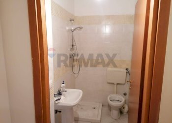 Bagno - Commercial Premises Piazza Marconi
6, Sant'Agata Li Battiati - photo 3