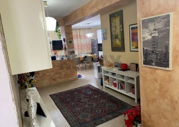 Hall / corridoio - Villa a Schiera via sebastiano catania
 
292, Catania - foto 5