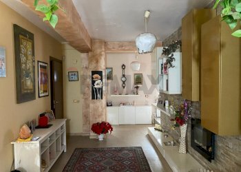 Hall / corridoio - Villa a Schiera via sebastiano catania
 
292, Catania - foto 7