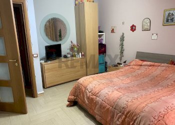 Camera / camera da letto - Villa a Schiera via sebastiano catania
 
292, Catania - foto 19