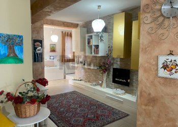 Soggiorno - Terraced Villa via sebastiano catania
292, Catania - photo 7