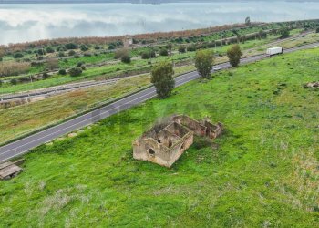 Giardino - Agricultural land Strada Galerno
 
500, Lentini - photo 4