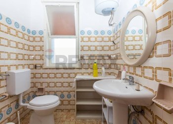Bagno - Villa Via Scirocco-Villaggio Delfino
 
1, Catania - foto 14