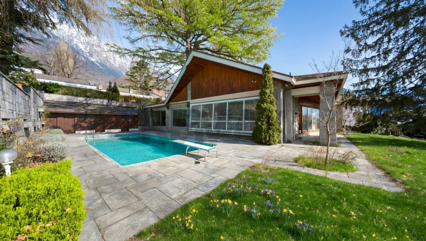 Piscina - Villa via Billia
 
22, Saint-Vincent - photo 1