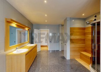 Bagno - Villa via Billia
 
22, Saint-Vincent - photo 38