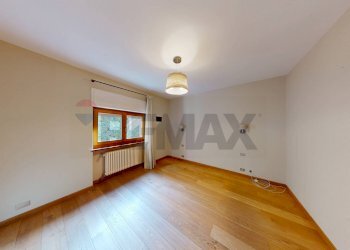 Stanza vuota - Villa via Billia
 
22, Saint-Vincent - photo 68