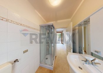 Bagno - Villa via Billia
 
22, Saint-Vincent - photo 72